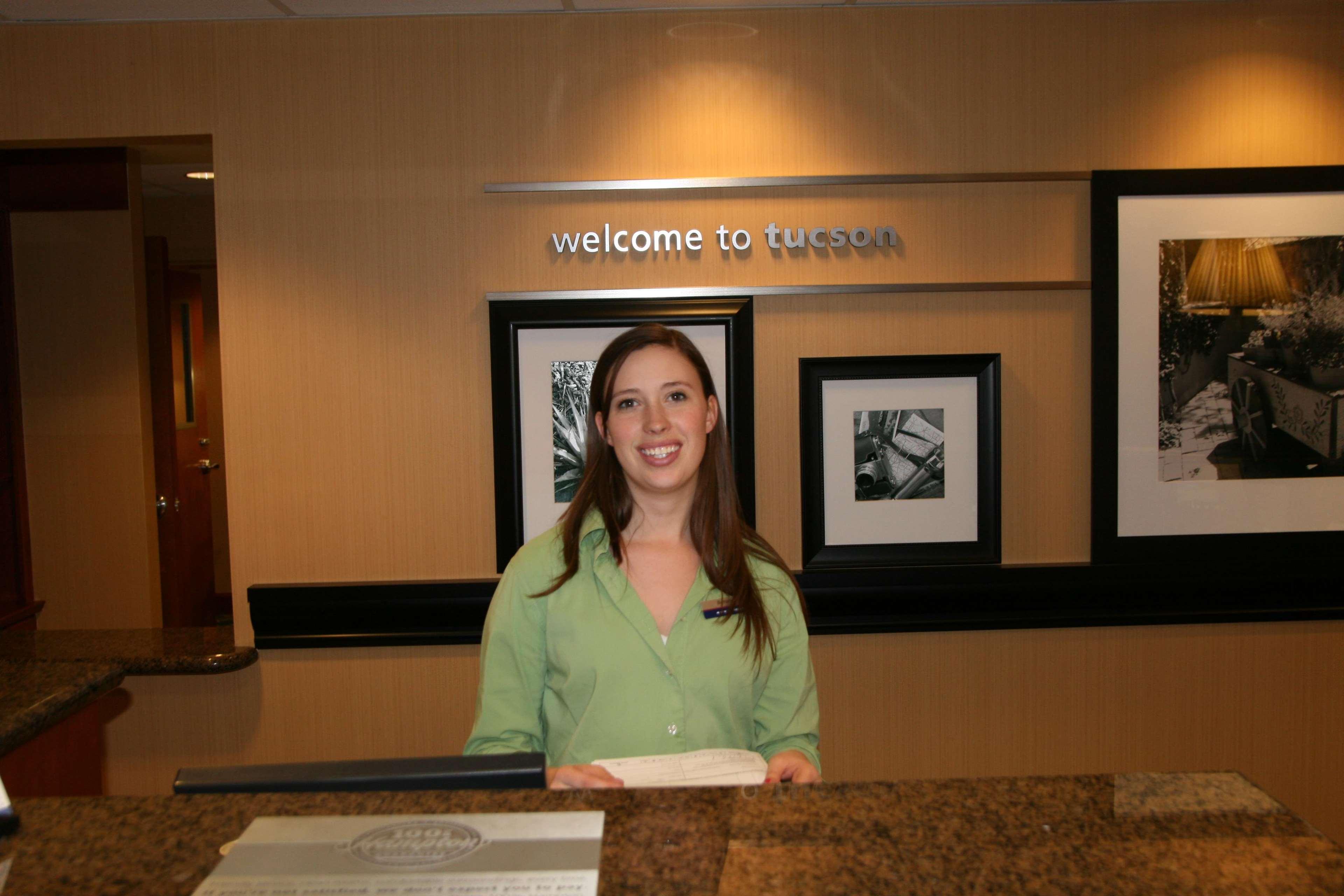 Hampton Inn & Suites Tucson East Екстериор снимка