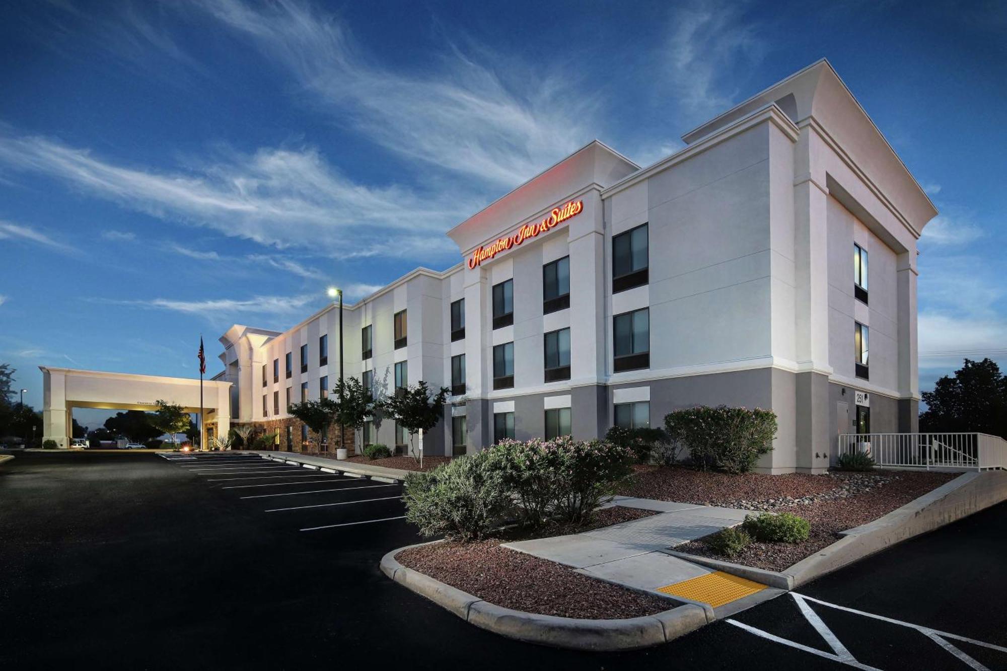 Hampton Inn & Suites Tucson East Екстериор снимка